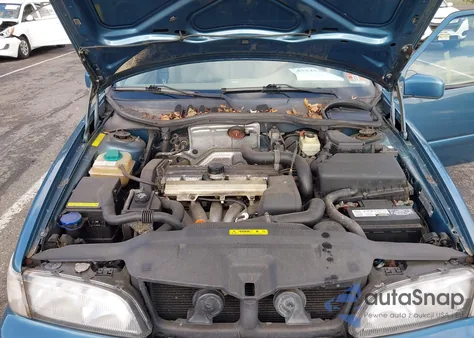 1998 Volvo S70 T5 Turbo from USA, damaged, VIN YV1LS5376W1465392